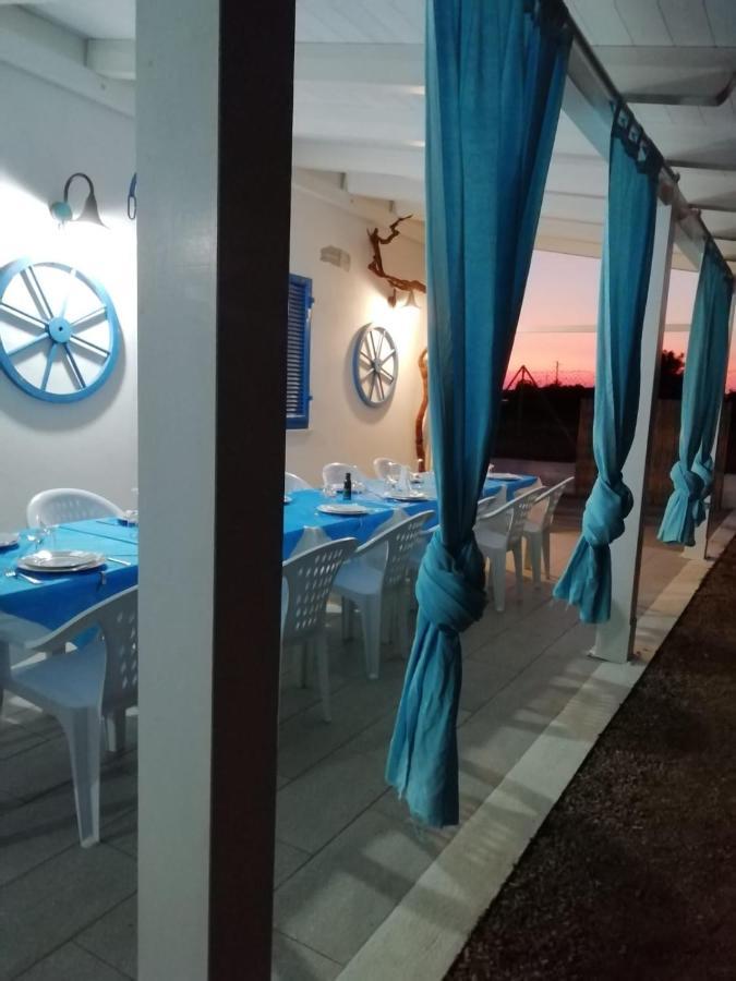 B&B And Home Restaurant La Casa Del Pescatore SantʼAnna Arresi Exteriör bild
